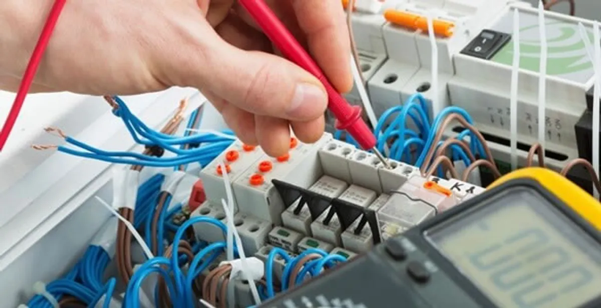 electrical wiring services performing professional electrical system testing in Fort Lauderdale, FL