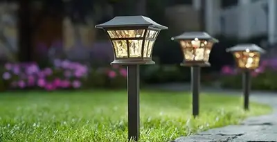 landscape lighting installation services with professionally installed pathway lights in Fort Lauderdale, FL